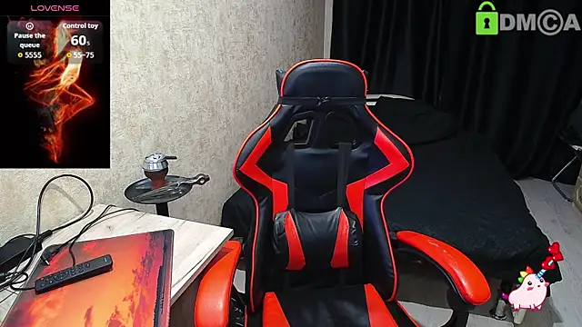 Alexis Gordon online show from 14, 10, 2025