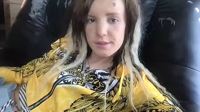 kittycatkendra online show from 25, 2, 2025