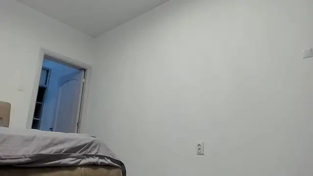 Hottalicia2 online show from 14, 6, 2026