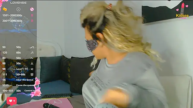 Turkish Latina online show from 2, 3, 2025