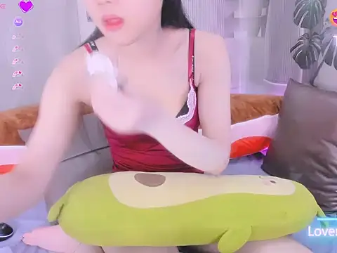 Snapshot of Ly__ chatting on 6, 6, 2026 Ly online show from 6, 6, 2026