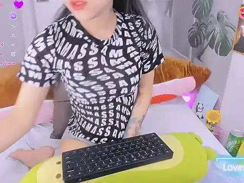 Ly   online show from 11, 4, 2026