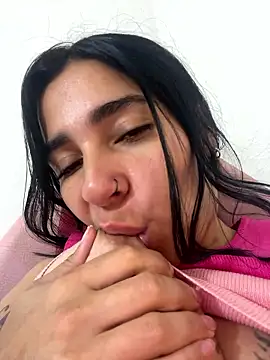 Meganmilk1 online show from 15, 1, 2026