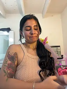 Snapshot of Meganmilk1 chatting on 16, 10, 2025 Meganmilk1 online show from 16, 10, 2025