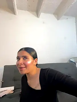 Snapshot of Meganmilk1 chatting on 28, 11, 2025 Meganmilk1 online show from 28, 11, 2025