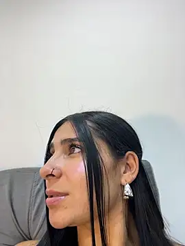 Snapshot of Meganmilk1 chatting on 4, 6, 2026 Meganmilk1 online show from 4, 6, 2026