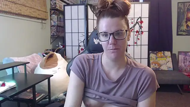 Sarahtineke online show from 26, 5, 2026