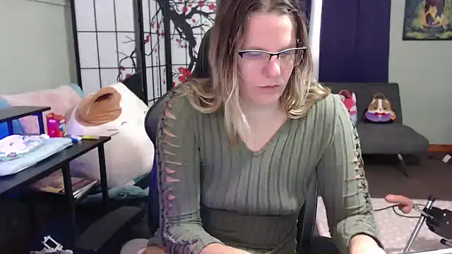 Sarahtineke online show from 21, 10, 2025