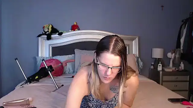 Sarahtineke online show from 13, 1, 2026