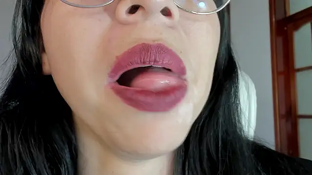 Snapshot of Katty_mouth chatting on 5, 12, 2024 Katty mouth online show from 5, 12, 2024