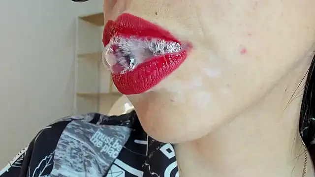 Snapshot of Katty_mouth chatting on 3, 10, 2025 Katty mouth online show from 3, 10, 2025