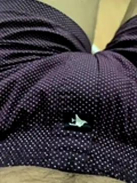 Snapshot of hitlar1026 chatting on 21, 12, 2025 hitlar1026 online show from 21, 12, 2025