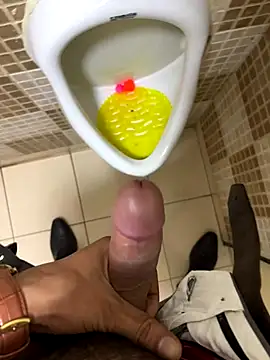 Snapshot of hitlar1026 chatting on 3, 12, 2025 hitlar1026 online show from 3, 12, 2025