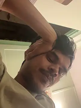 Snapshot of hitlar1026 chatting on 21, 12, 2025 hitlar1026 online show from 21, 12, 2025