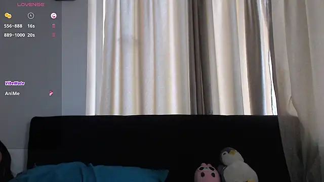 Snapshot of BubbleGumm_ chatting on 6, 4, 2026 BubbleGumm online show from 6, 4, 2026