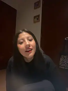 Snapshot of BubbleGumm_ chatting on 3, 3, 2025 BubbleGumm online show from 3, 3, 2025