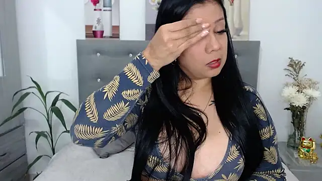 titsbiglovers online show from 23, 2, 2025