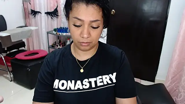 titsbiglovers online show from 2, 3, 2026