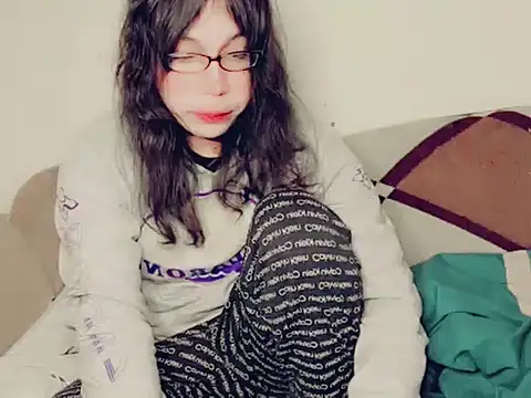 Snapshot of evelyntvsexy chatting on 21, 1, 2025 evelyntvsexy online show from 21, 1, 2025