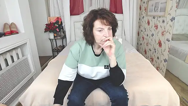 AmiHotGranny online show from 29, 5, 2026