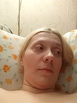 LeraSweet online show from 8, 9, 2025