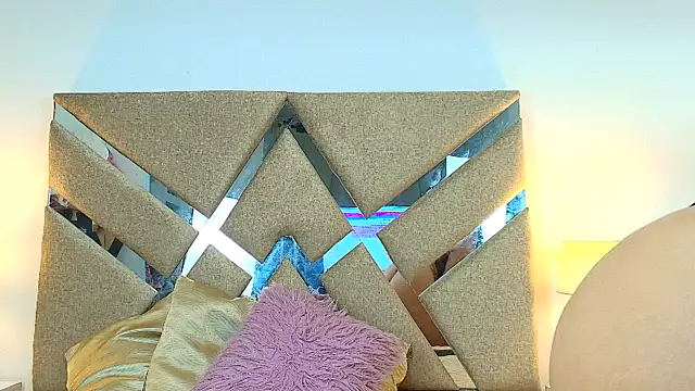 IsabellMendez  online show from 23, 11, 2025