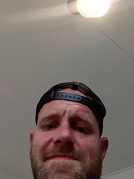 Snapshot of eltoulou chatting on 12, 9, 2025 eltoulou online show from 12, 9, 2025