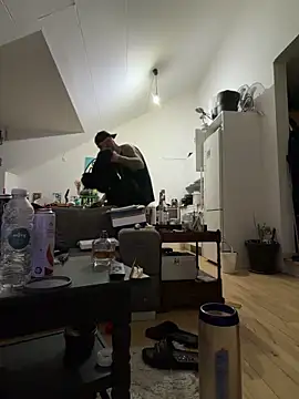 Snapshot of eltoulou chatting on 27, 3, 2026 eltoulou online show from 27, 3, 2026