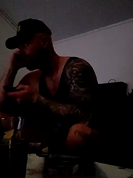 Snapshot of eltoulou chatting on 4, 3, 2025 eltoulou online show from 4, 3, 2025