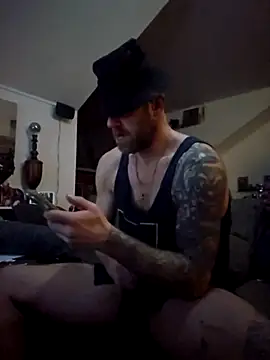 Snapshot of eltoulou chatting on 10, 1, 2026 eltoulou online show from 10, 1, 2026