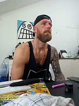 Snapshot of eltoulou chatting on 29, 3, 2026 eltoulou online show from 29, 3, 2026