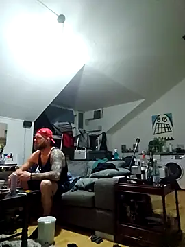 Snapshot of eltoulou chatting on 1, 4, 2026 eltoulou online show from 1, 4, 2026