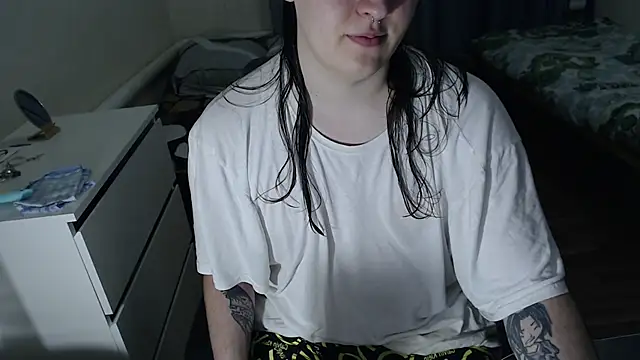 EvaMiron online show from 4, 12, 2025