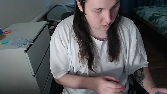 EvaMiron online show from 9, 2, 2026