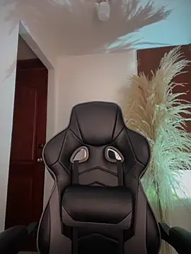 gretta kler1 online show from 10, 10, 2025