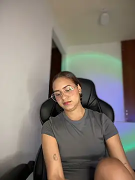 gretta kler1 online show from 1, 3, 2025
