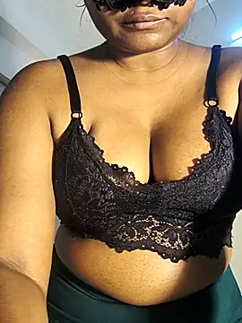 Snapshot of FANTASY_QUEEN_07 chatting on 10, 5, 2026 FANTASY QUEEN 07 online show from 10, 5, 2026