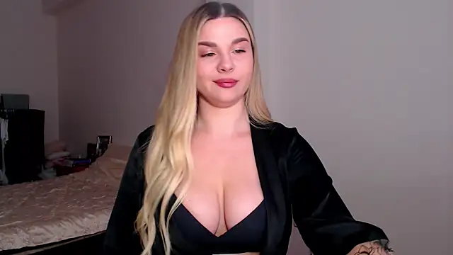 MiaMurMur online show from 3, 3, 2026