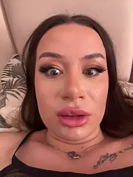 deliaroyal online show from 20, 6, 2026