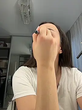 deliaroyal online show from 6, 2, 2026