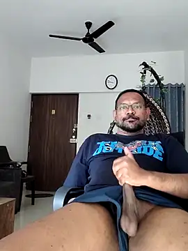 lovbombayduck11 online show from 12, 2, 2026