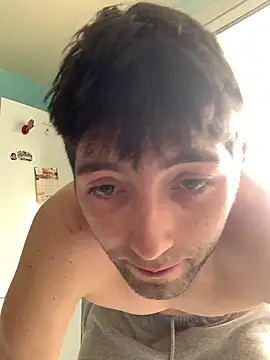 Snapshot of GuillaumebeauZizi chatting on 8, 2, 2026 GuillaumebeauZizi online show from 8, 2, 2026