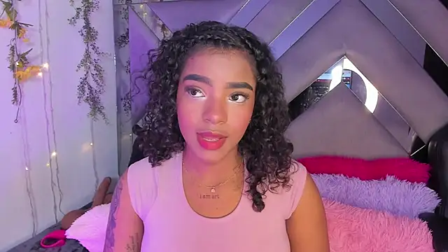 Iris hott1 online show from 18, 3, 2025