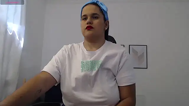 natalia curvy1 online show from 19, 9, 2025