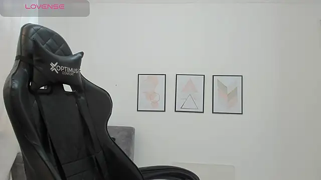 natalia curvy1 online show from 12, 2, 2026