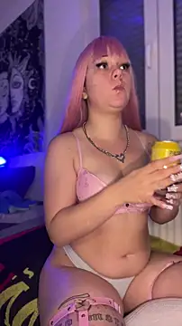 Snapshot of kinkygirl420x chatting on 22, 10, 2025 kinkygirl420x online show from 22, 10, 2025