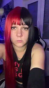 Snapshot of kinkygirl420x chatting on 8, 10, 2025 kinkygirl420x online show from 8, 10, 2025