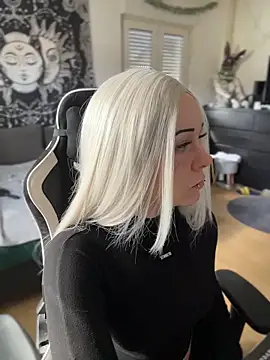 kinkygirl420x online show from 27, 3, 2026