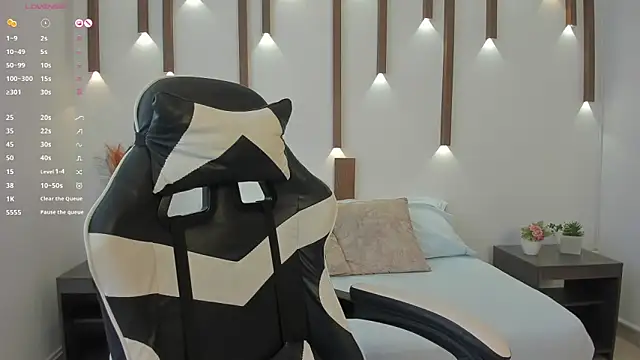 Snapshot of megan_cooper28 chatting on 6, 10, 2025 megan cooper28 online show from 6, 10, 2025