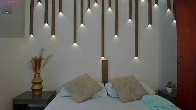 Snapshot of megan_cooper28 chatting on 25, 10, 2025 megan cooper28 online show from 25, 10, 2025